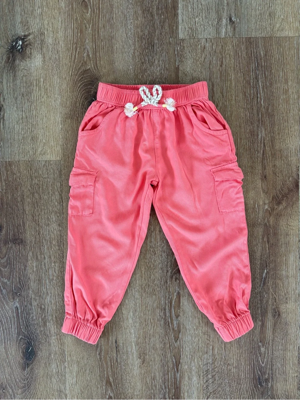 Vince Camuto Kids Liggt-Weight Cargo Joggers in Coral & Denim Bundle Size: 4T